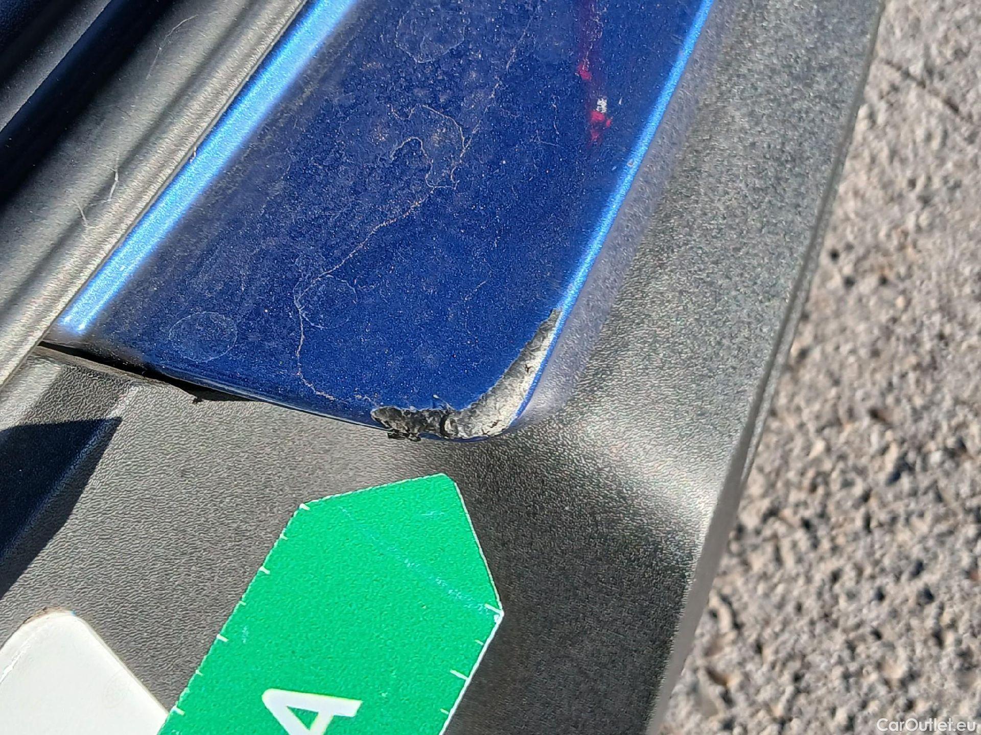  Volvo  XC 40 VOLVO XC40 / 2017 / 5P / todoterreno 1.5 T3 R-Design Auto #29