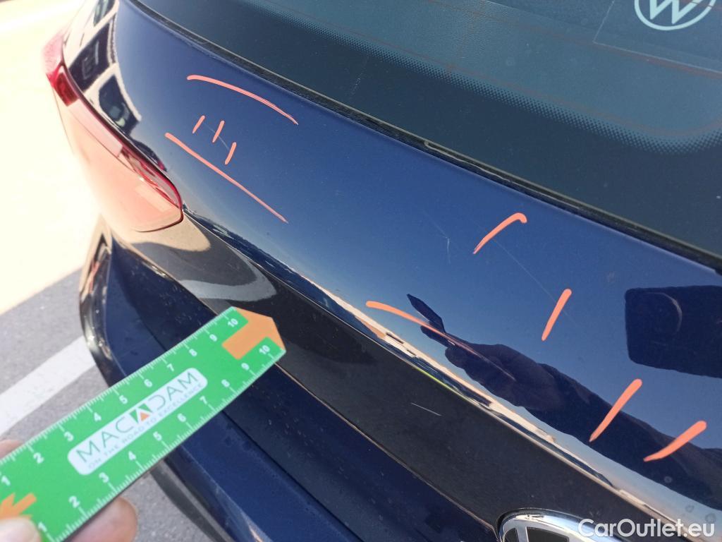  Volkswagen  Golf  VOLKSWAGEN / 2020 / 5P / berlina con portón 1.0 TSI 81kW (110CV) #4