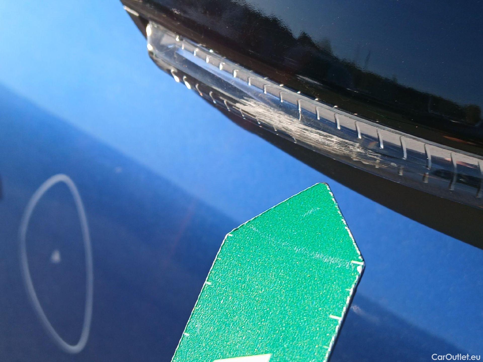  Volvo  XC 40 VOLVO XC40 / 2017 / 5P / todoterreno 1.5 T3 R-Design Auto #35