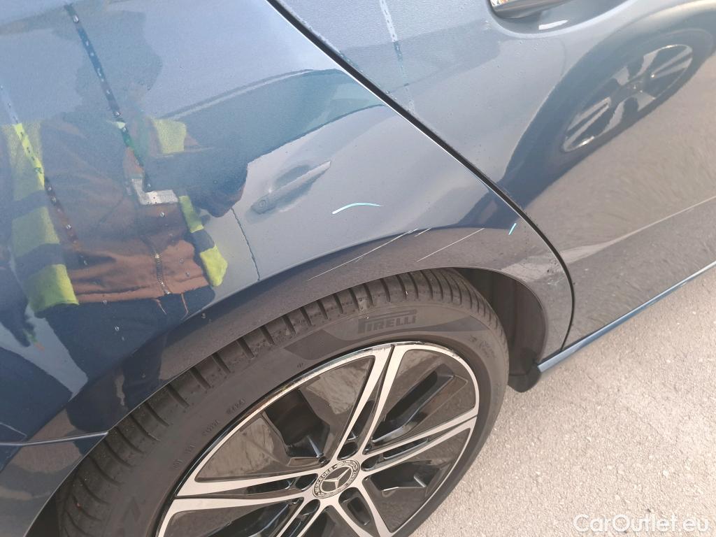  Mercedes  A-Klasse MERCEDES-BENZ Clase A / 2018 / 5P / berlina con portón A 200 d #9