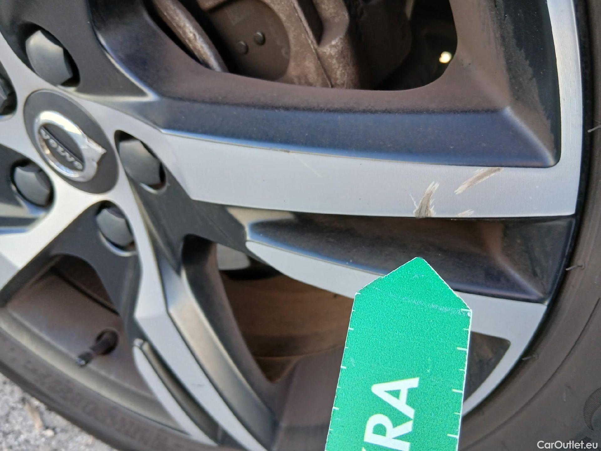  Volvo  XC 40 VOLVO XC40 / 2017 / 5P / todoterreno 1.5 T3 R-Design Auto #19