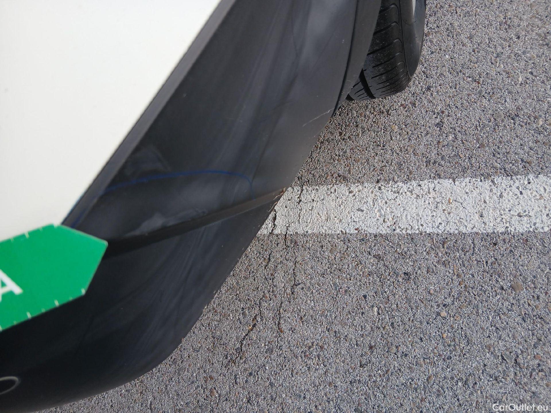  Nissan  Qashqai NISSAN  / 2017 / 5P / todoterreno dCi 85 kW (115 CV) ACENTA #24