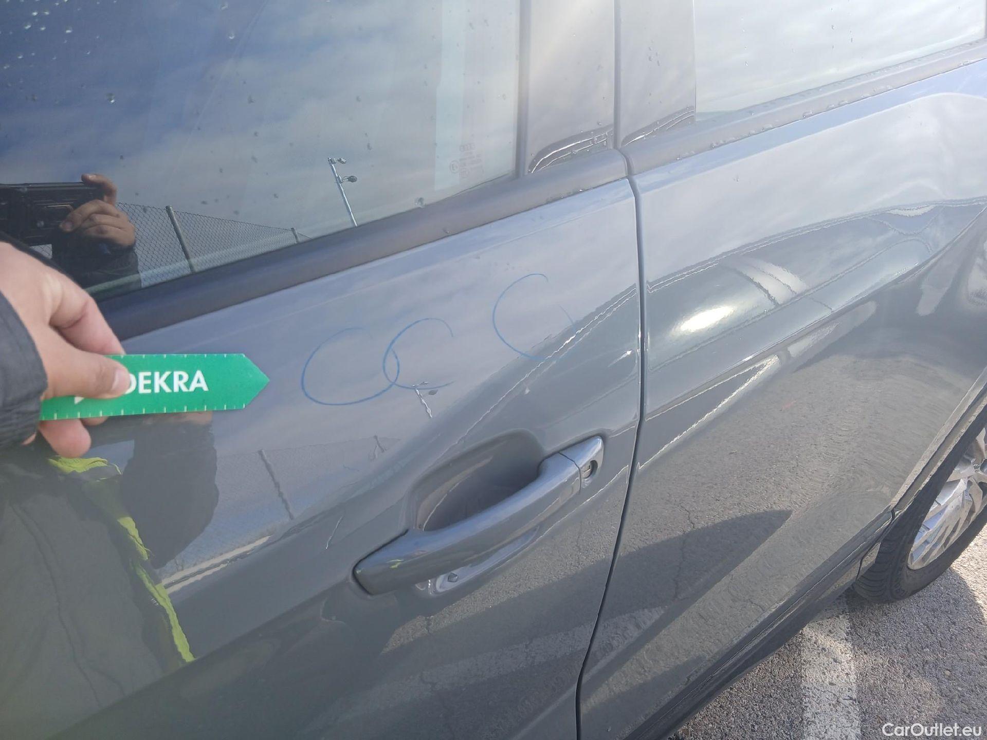  Audi  Q2 AUDI  / 2016 / 5P / todoterreno Design 30 TFSI 85kW (116CV) #14