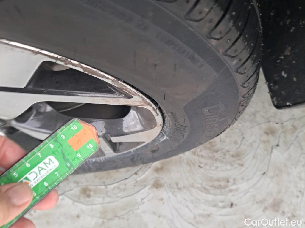  KIA  Sportage KIA  1.6MHEV Drive 100kW(136CV) 4x2(Crist Tintados)(CX) #13