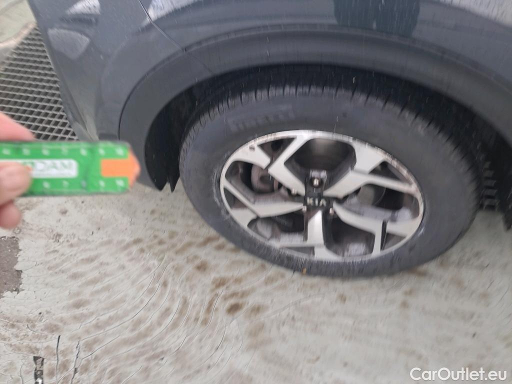  KIA  Sportage KIA  1.6MHEV Drive 100kW(136CV) 4x2(Crist Tintados)(CX) #12