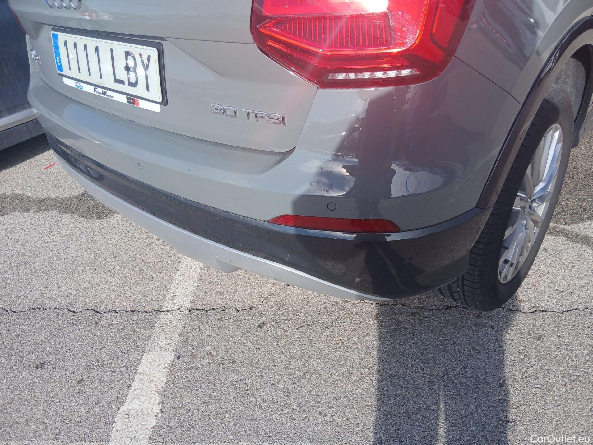  Audi  Q2 AUDI  / 2016 / 5P / todoterreno Design 30 TFSI 85kW (116CV) #18