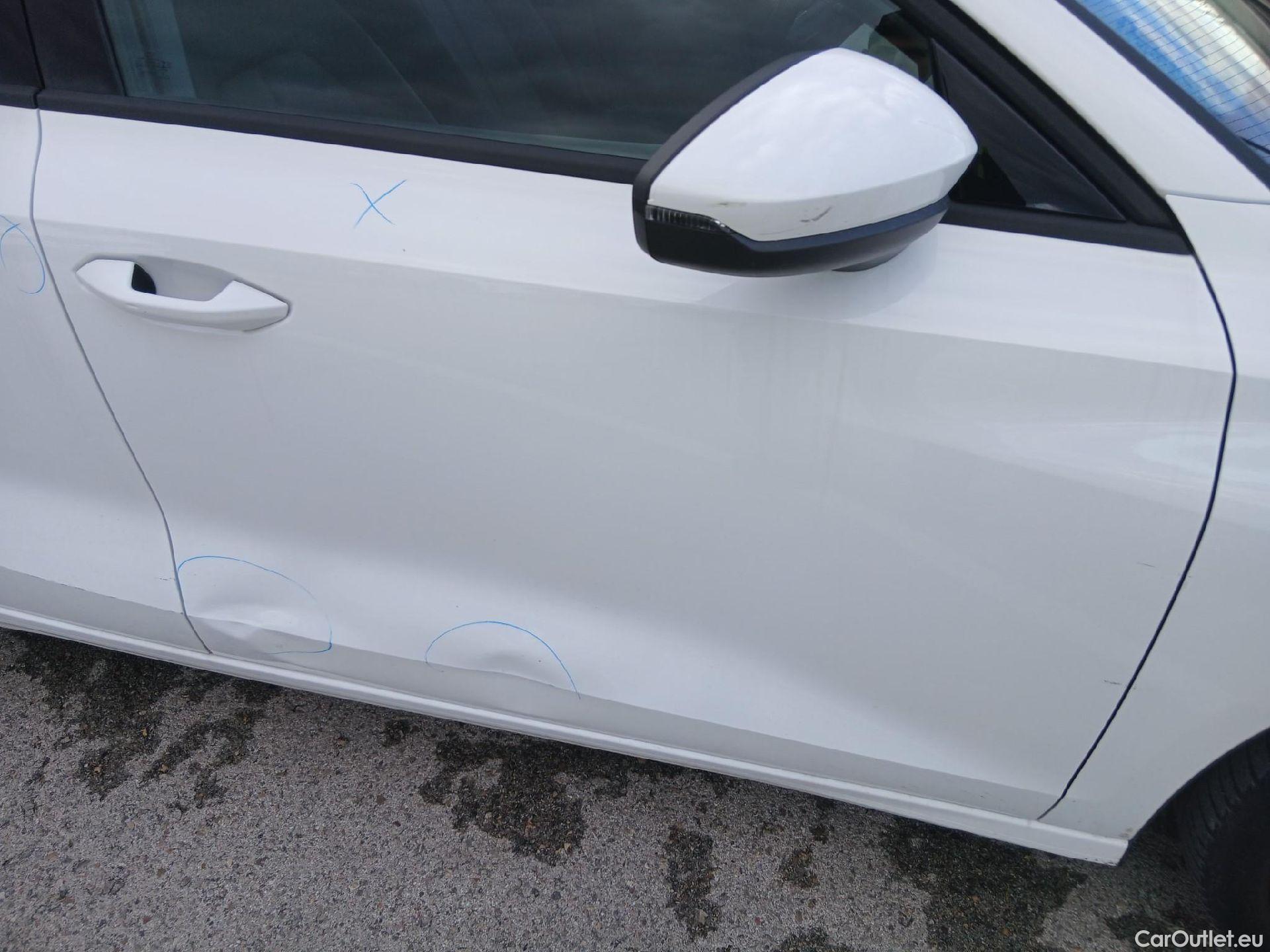  Audi  A3 AUDI  / 2020 / 5P / berlina con portón Sportback Advanced 30 TFSI 81kW S tronic (AC) #27