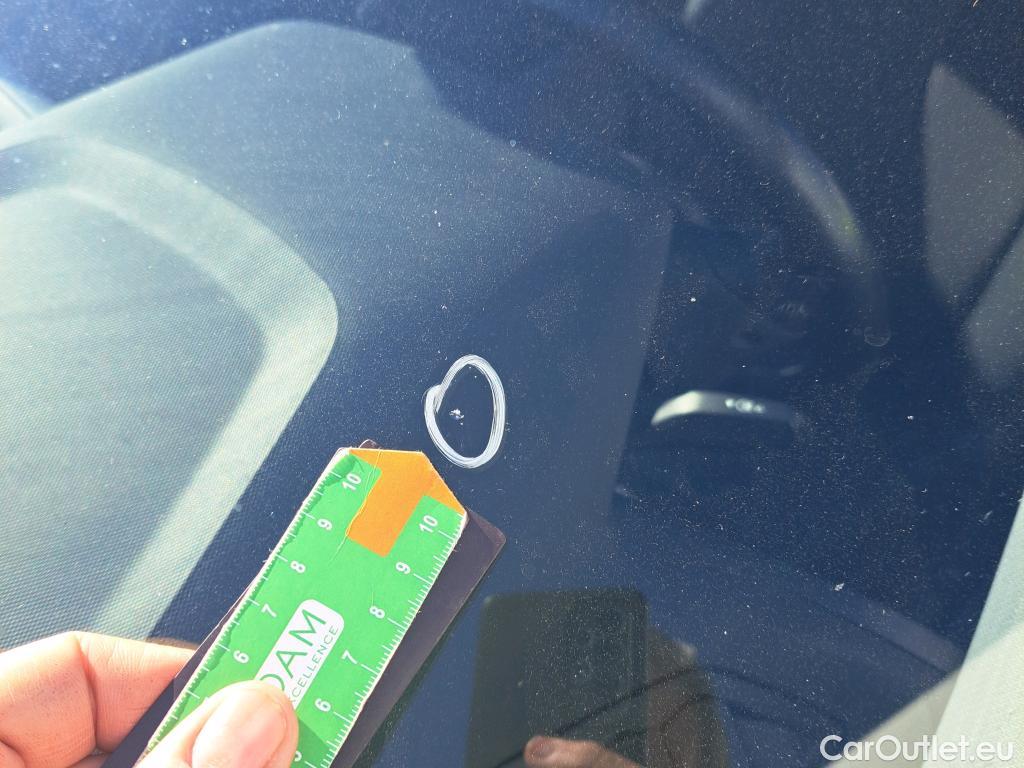  Bmw  Serie 1 BMW  / 2019 / 5P / berlina con portón 116d #2