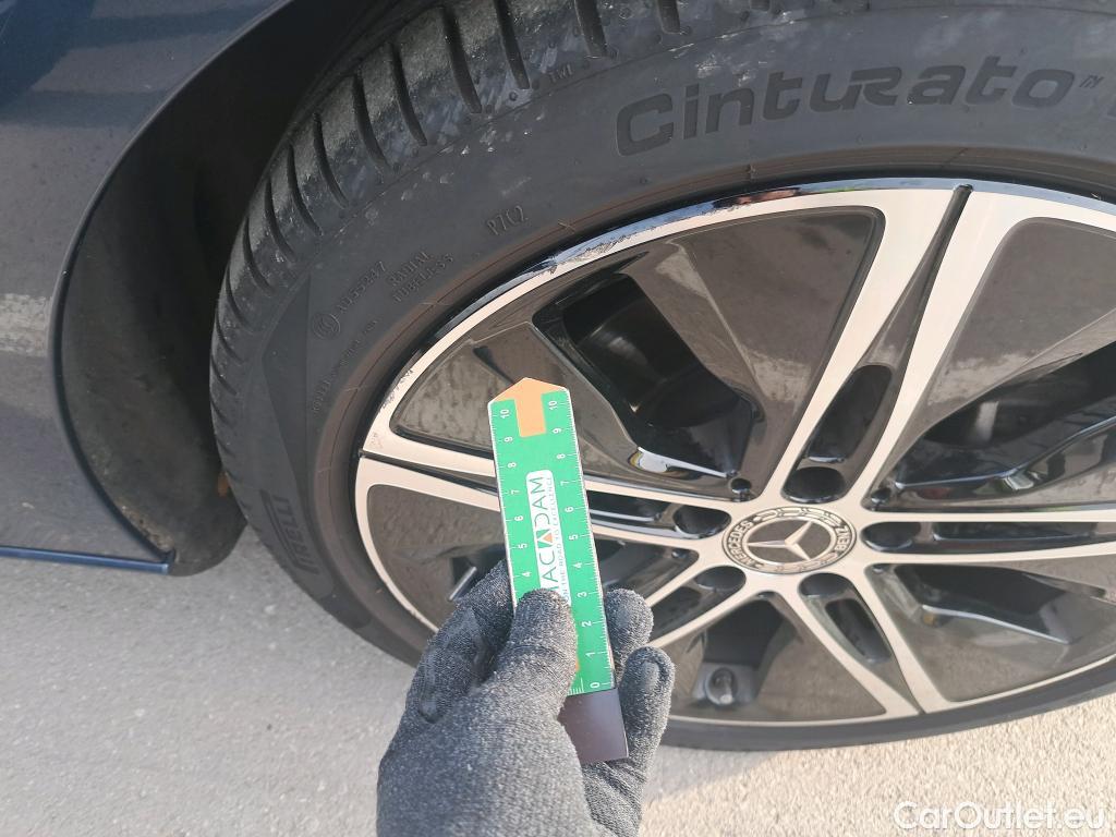  Mercedes  A-Klasse MERCEDES-BENZ Clase A / 2018 / 5P / berlina con portón A 200 d #8