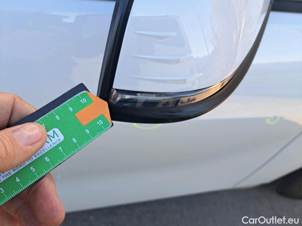  Bmw  Serie 1 BMW  / 2019 / 5P / berlina con portón 116d #35