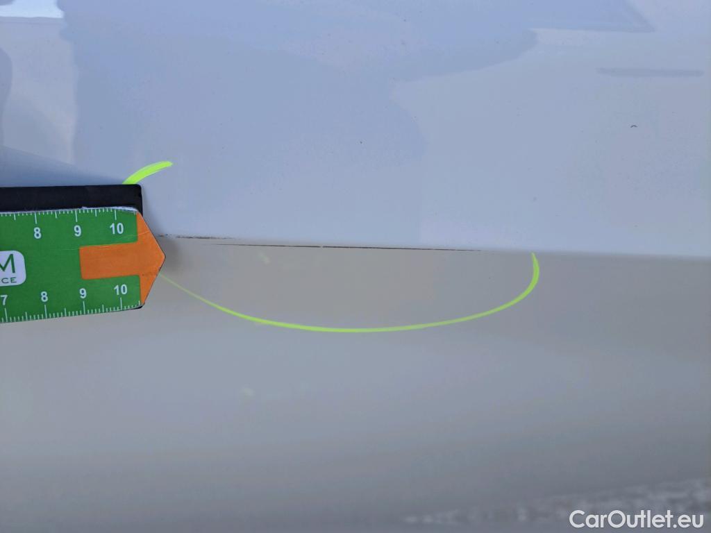  Bmw  Serie 1 BMW  / 2019 / 5P / berlina con portón 116d #39