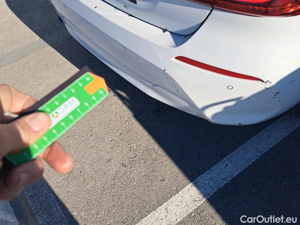  Bmw  Serie 1 BMW  / 2019 / 5P / berlina con portón 116d #30