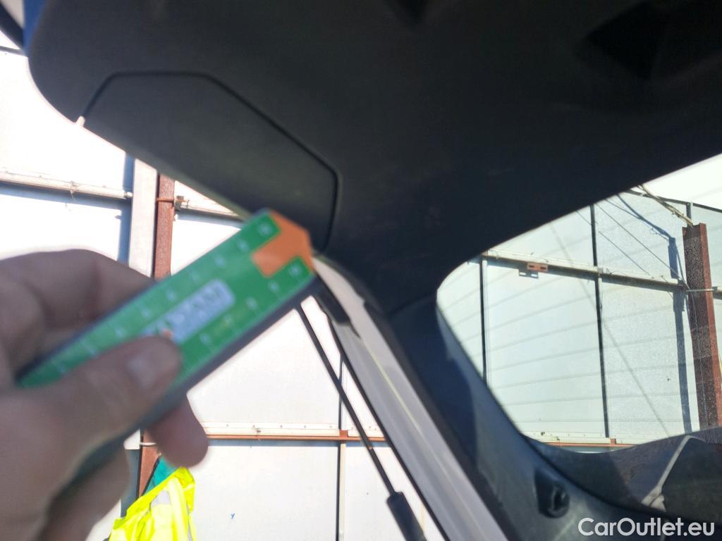  Bmw  Serie 1 BMW  / 2019 / 5P / berlina con portón 116d #25