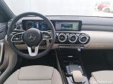  Mercedes  A-Klasse MERCEDES-BENZ Clase A / 2018 / 5P / berlina con portón A 200 d #3