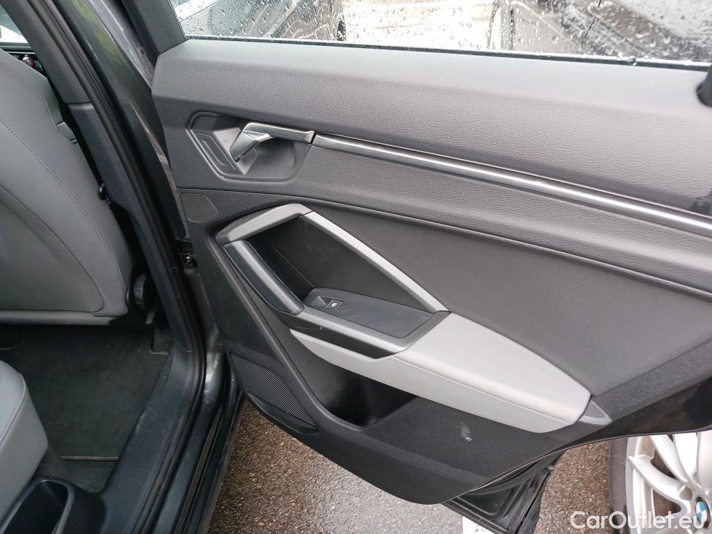  Audi  Q3 AUDI  / 2018 / 5P / todoterreno 45 TFSI e 180kW S tronic S Line #10