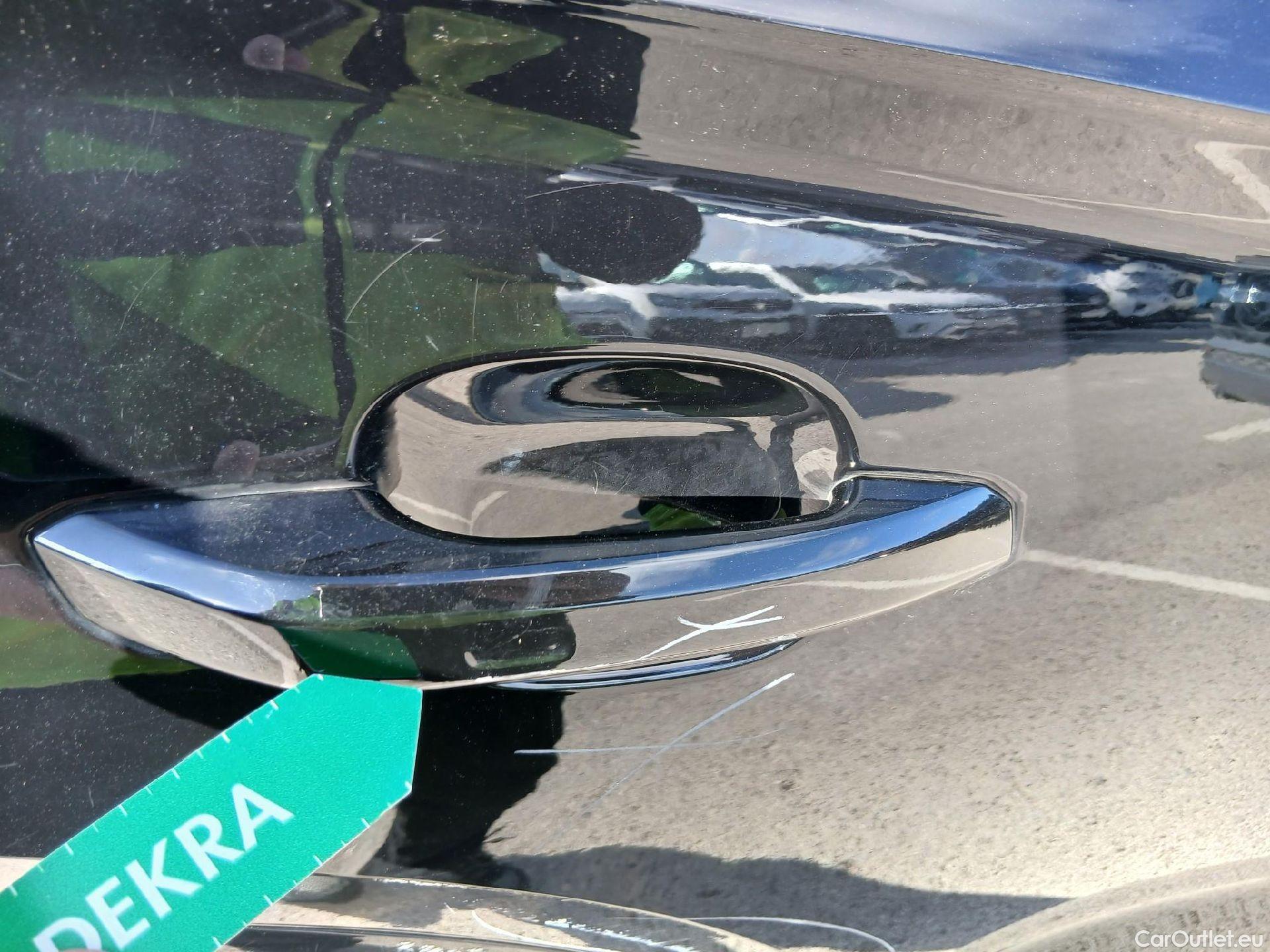  Audi  Q5 AUDI  / 2016 / 5P / todoterreno S line 40 TDI 140kW quattro S tronic #29