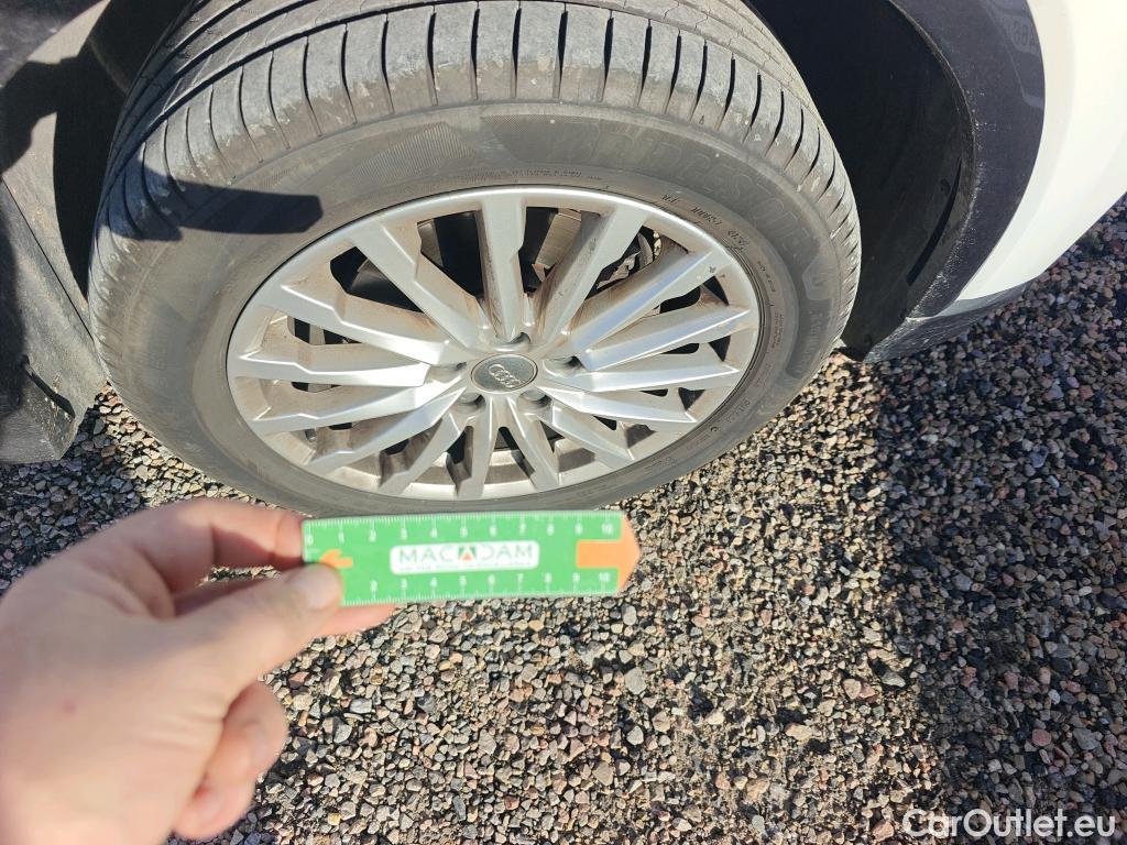  Audi  Q2 AUDI  / 2016 / 5P / todoterreno Design 30 TFSI 85kW (116CV) #1