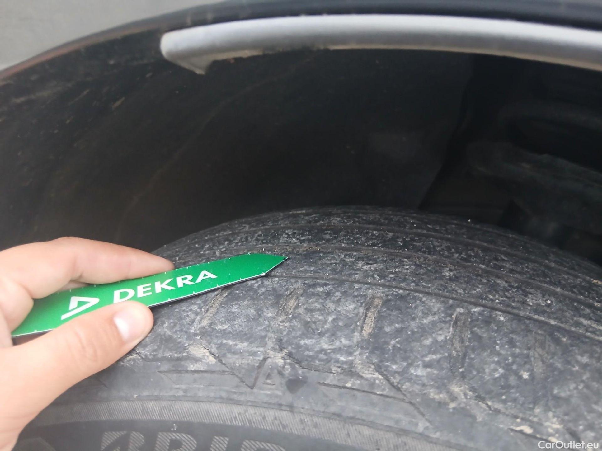  Audi  Q2 AUDI  / 2016 / 5P / todoterreno Design 30 TDI 85kW (116CV) S tronic #15