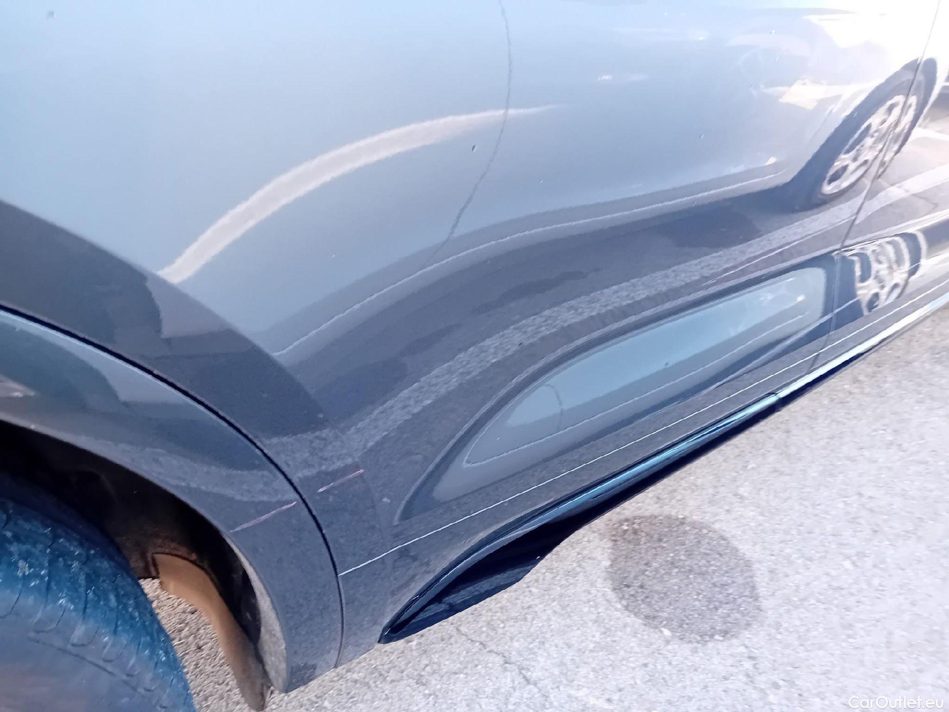  Audi  Q5 AUDI  / 2020 / 5P / todoterreno Black line 40 TDI 150kW quattro-ultra #23