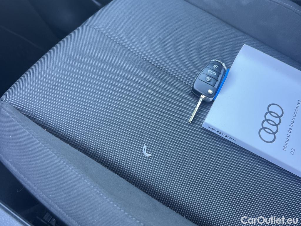  Audi  Q3 AUDI  / 2018 / 5P / todoterreno 45 TFSI e 180kW S tronic Advanced #2