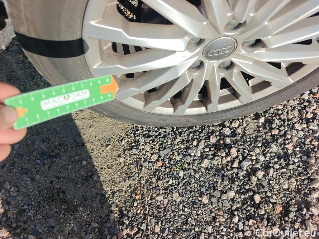  Audi  Q2 AUDI  / 2016 / 5P / todoterreno Design 30 TFSI 85kW (116CV) #4