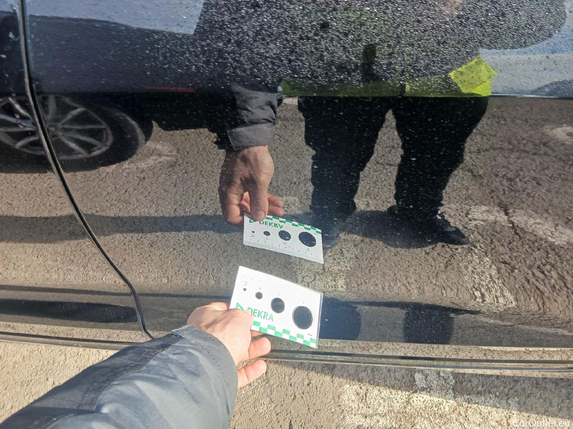  Audi  Q8 AUDI  / 2018 / 5P / todoterreno 45 TDI 170kW Black L quattro tiptronic #9