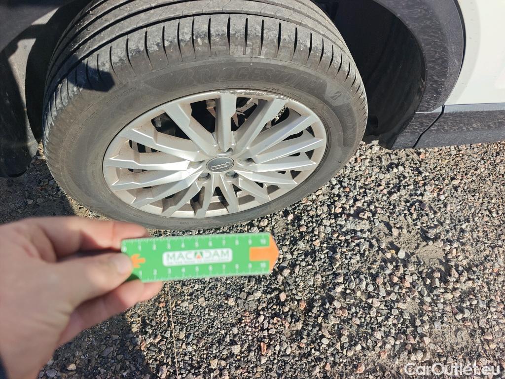  Audi  Q2 AUDI  / 2016 / 5P / todoterreno Design 30 TFSI 85kW (116CV) #3