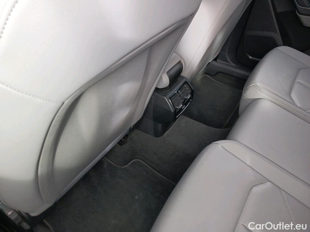  Audi  Q3 AUDI  / 2018 / 5P / todoterreno 45 TFSI e 180kW S tronic S Line #5