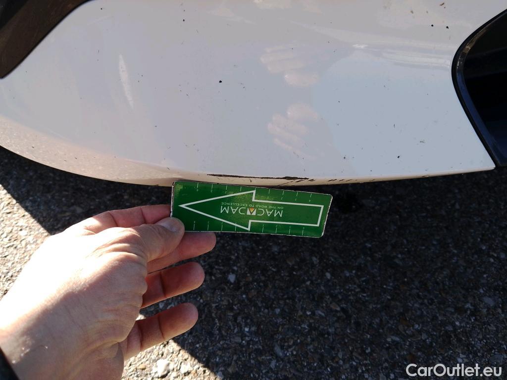  Bmw  Serie 3 BMW  / 2018 / 4P / sedán 320d Auto. #6