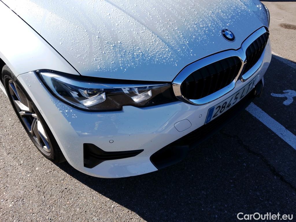  Bmw  Serie 3 BMW  / 2018 / 4P / sedán 320d Auto. #5