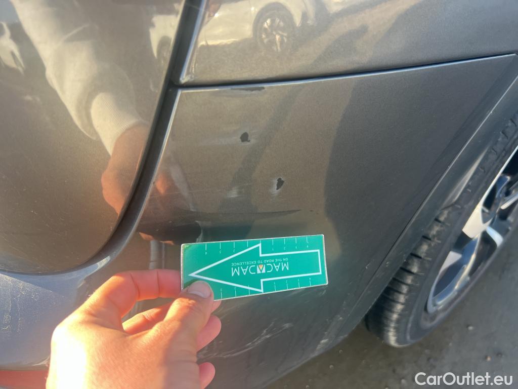  DS  DS7 DS DS 7 Crossback / 2017 / 5P / todoterreno BlueHDi DE 96kW (130CV) Auto. CHIC (AC) #21