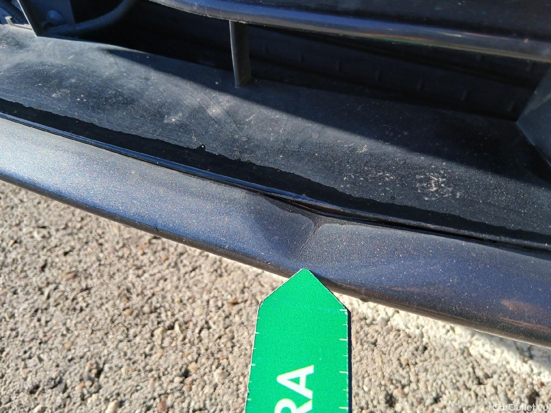  Ford  Kuga FORD  / 2019 / 5P / todoterreno ST-Line X 2.0 EcoBlue 140kW 4x4 Auto #40