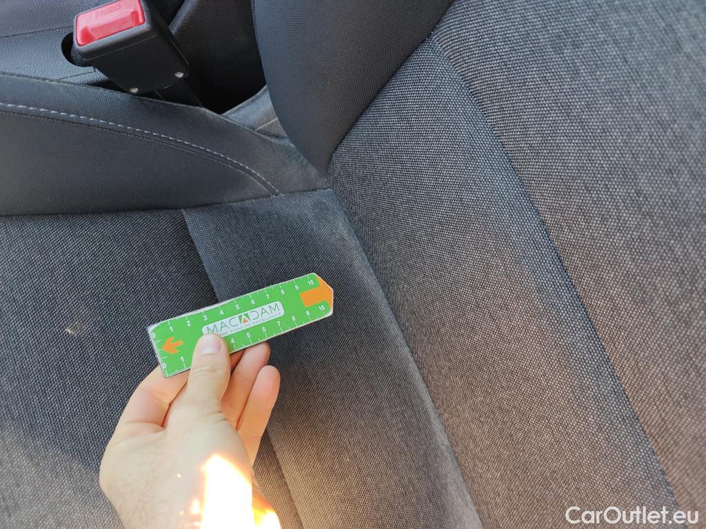  Hyundai  i30 HYUNDAI  / 2020 / 5P / berlina con portón 1.6 CRDI 85kW (116CV) Klass LRR #52