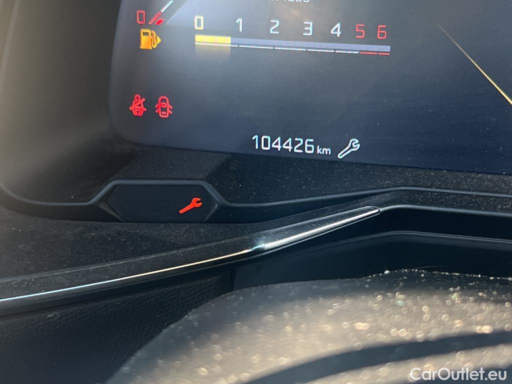  DS  DS7 DS DS 7 Crossback / 2017 / 5P / todoterreno BlueHDi DE 96kW (130CV) Auto. CHIC (AC) #26