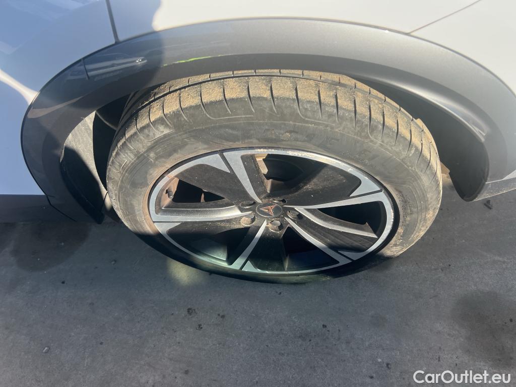  Cupra  Formentor CUPRA  / 2020 / 5P / todoterreno 1.4 e-Hybrid 150kW (204 CV) DSG #3