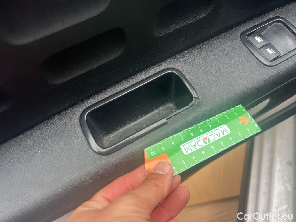  Citroen  C3 CITROEN  / 2016 / 5P / berlina con portón BlueHDi 73KW (100CV) S&S FEEL #8