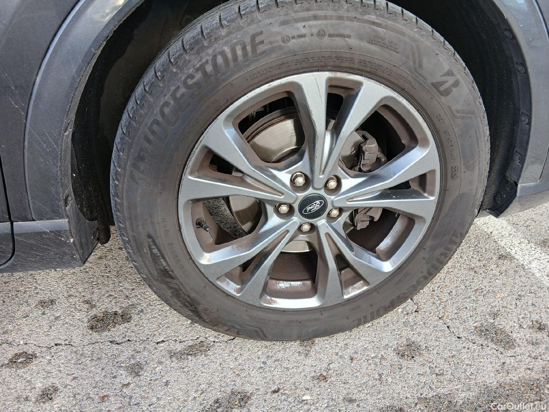  Ford  Kuga FORD  / 2019 / 5P / todoterreno ST-Line X 2.0 EcoBlue 140kW 4x4 Auto #29