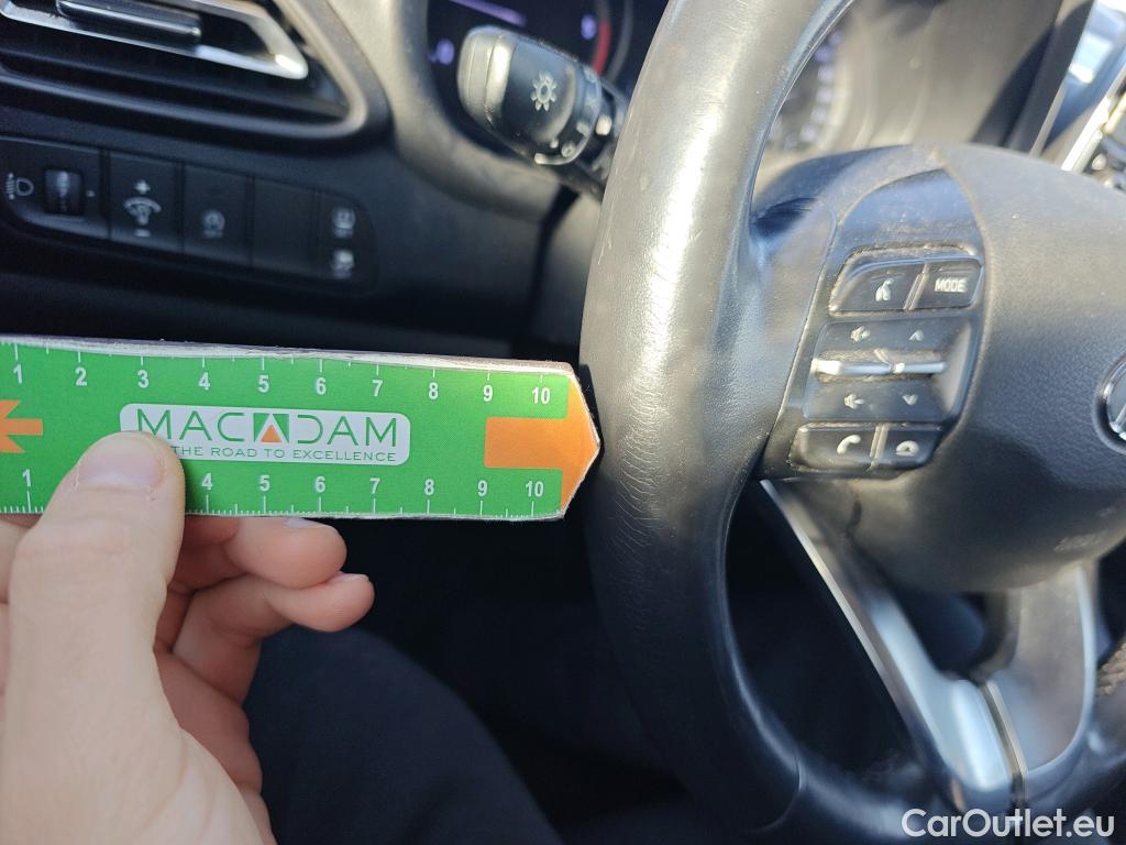  Hyundai  i30 HYUNDAI  / 2020 / 5P / berlina con portón 1.6 CRDI 85kW (116CV) Klass LRR #35