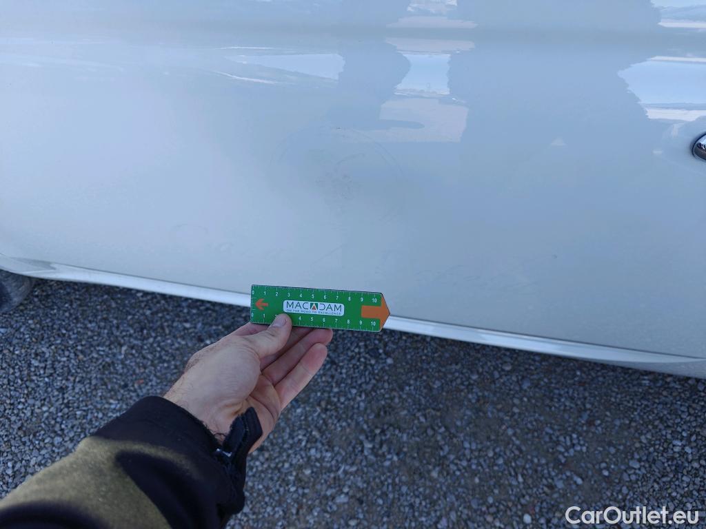  Fiat  500 FIAT  / 2015 / 3P / berlina con portón Red 1.0 Hybrid 51KW (70 CV)(SP)(SL) (AC4) #4