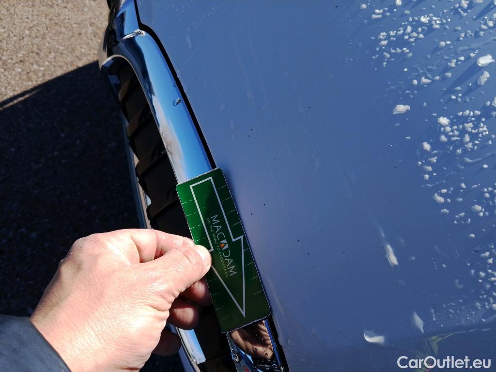  Bmw  Serie 3 BMW  / 2018 / 4P / sedán 320d Auto. #3