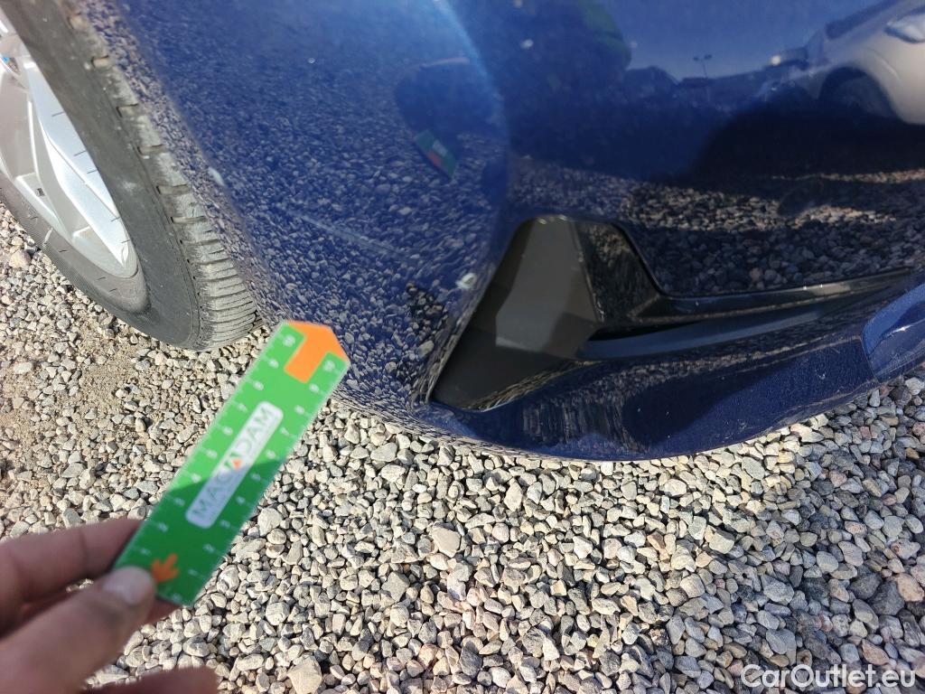  Bmw  Serie 3 BMW  / 2018 / 4P / sedán 318d Auto. #10