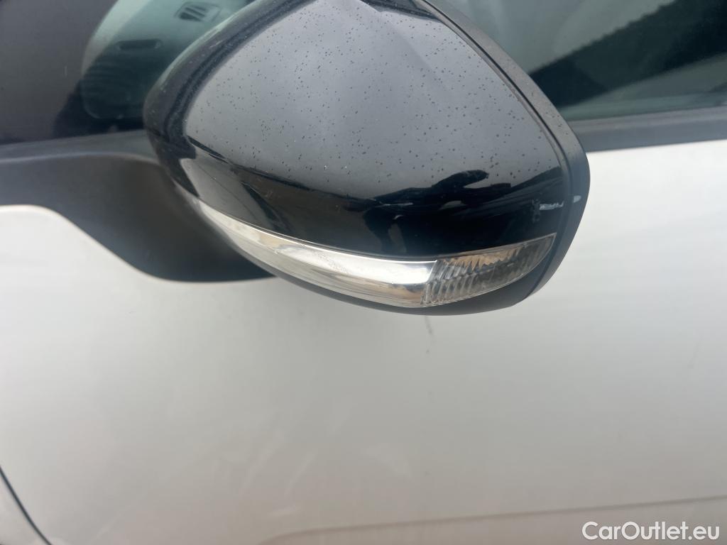  Citroen  C3 CITROEN  / 2016 / 5P / berlina con portón BlueHDi 73KW (100CV) S&S FEEL #25