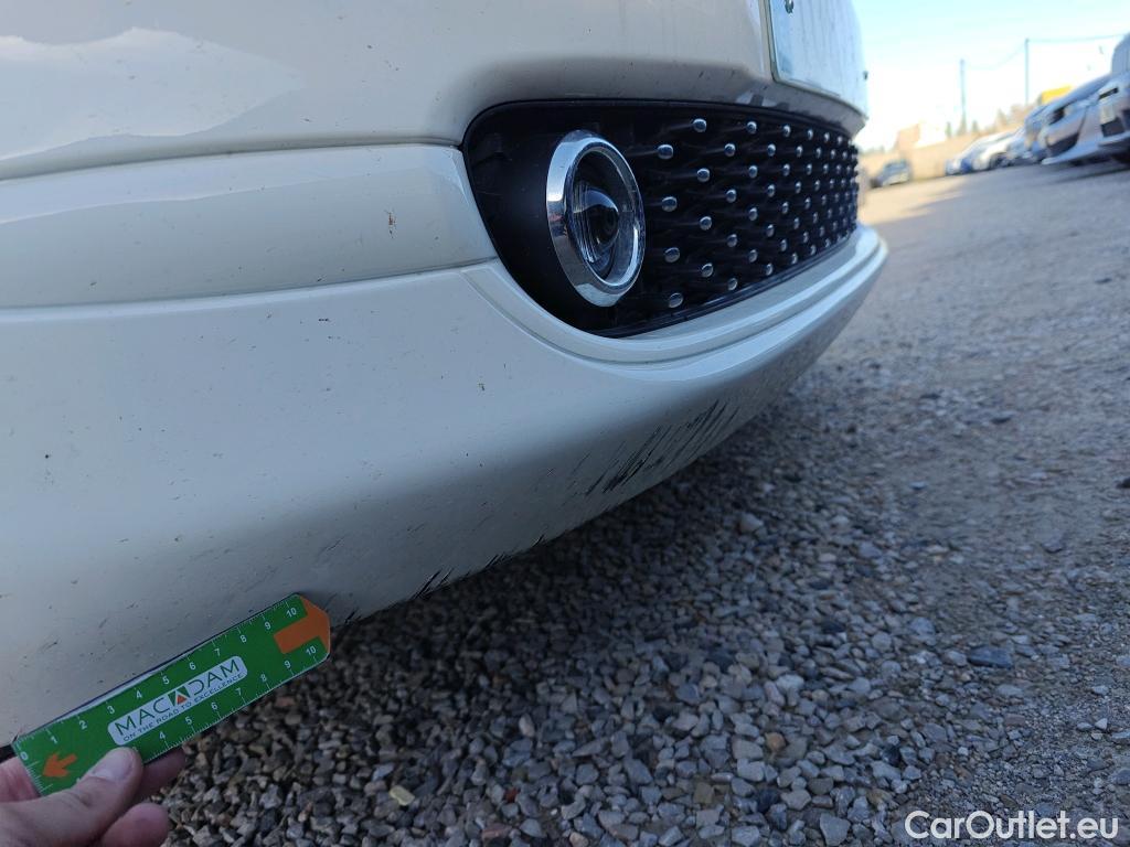  Fiat  500 FIAT  / 2015 / 3P / berlina con portón Red 1.0 Hybrid 51KW (70 CV)(SP)(SL) (AC4) #7