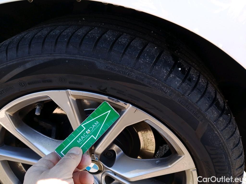  Bmw  Serie 3 BMW  / 2018 / 4P / sedán 320d Auto. #11