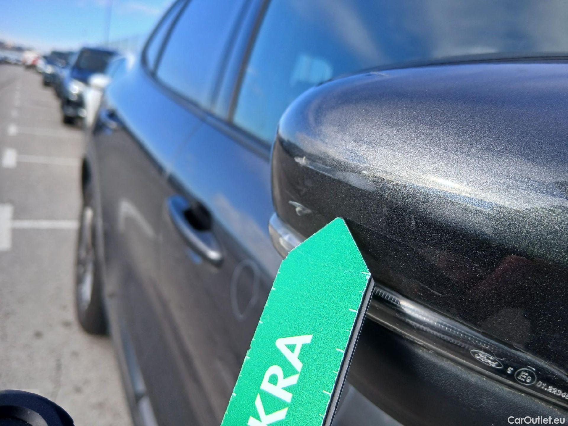  Ford  Kuga FORD  / 2019 / 5P / todoterreno ST-Line X 2.0 EcoBlue 140kW 4x4 Auto #34