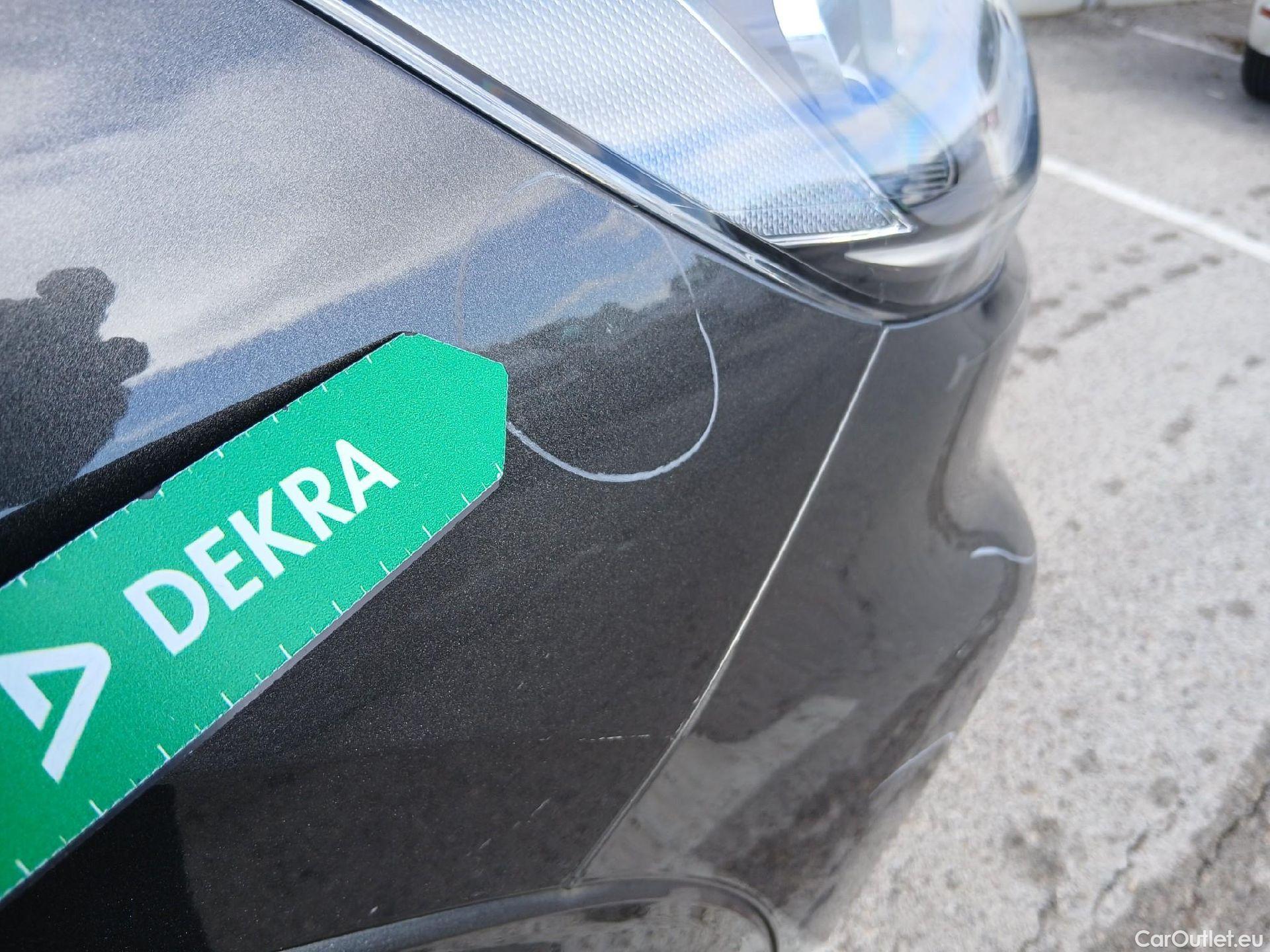  Ford  Kuga FORD  / 2019 / 5P / todoterreno ST-Line X 2.0 EcoBlue 140kW 4x4 Auto #32