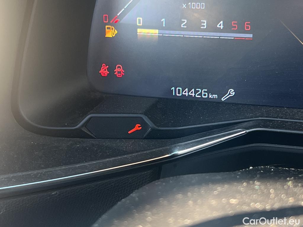  DS  DS7 DS DS 7 Crossback / 2017 / 5P / todoterreno BlueHDi DE 96kW (130CV) Auto. CHIC (AC) #25