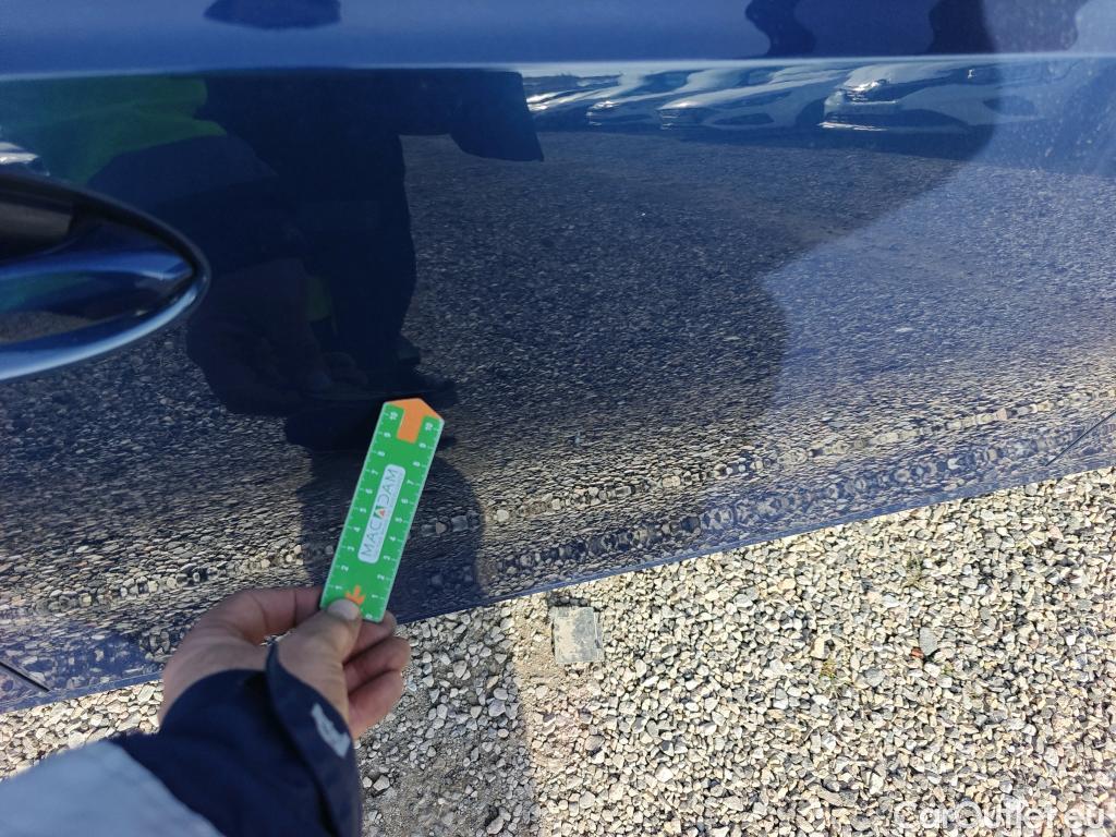  Bmw  Serie 3 BMW  / 2018 / 4P / sedán 318d Auto. #22