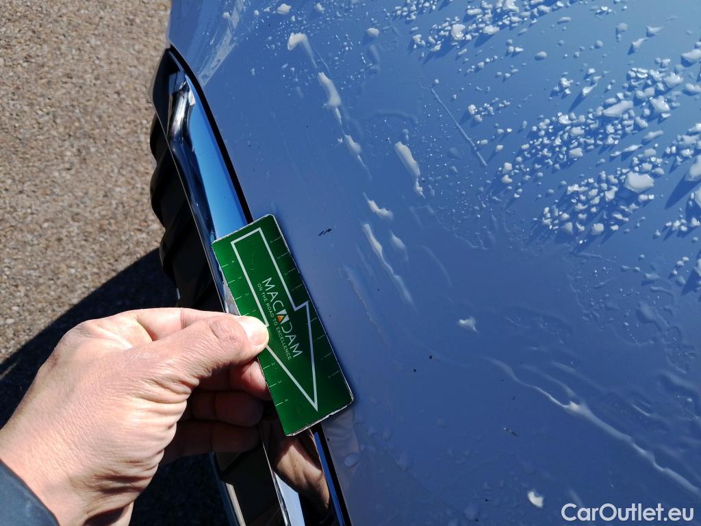  Bmw  Serie 3 BMW  / 2018 / 4P / sedán 320d Auto. #4