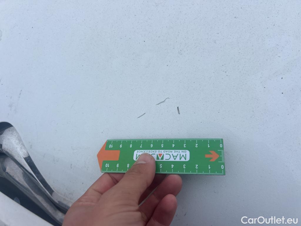  Citroen  C3 CITROEN  / 2016 / 5P / berlina con portón BlueHDi 73KW (100CV) S&S FEEL #4